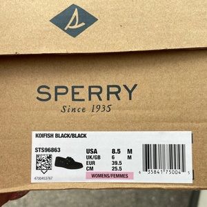 8.5 Black Sperry’s